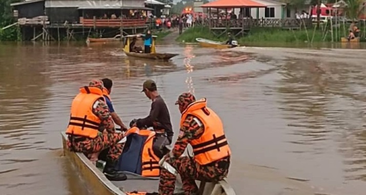 Tiga Pelajar Sekolah Menengah Masih Hilang Selepas Bot Tenggelam di Sungai Kayan, Lundu